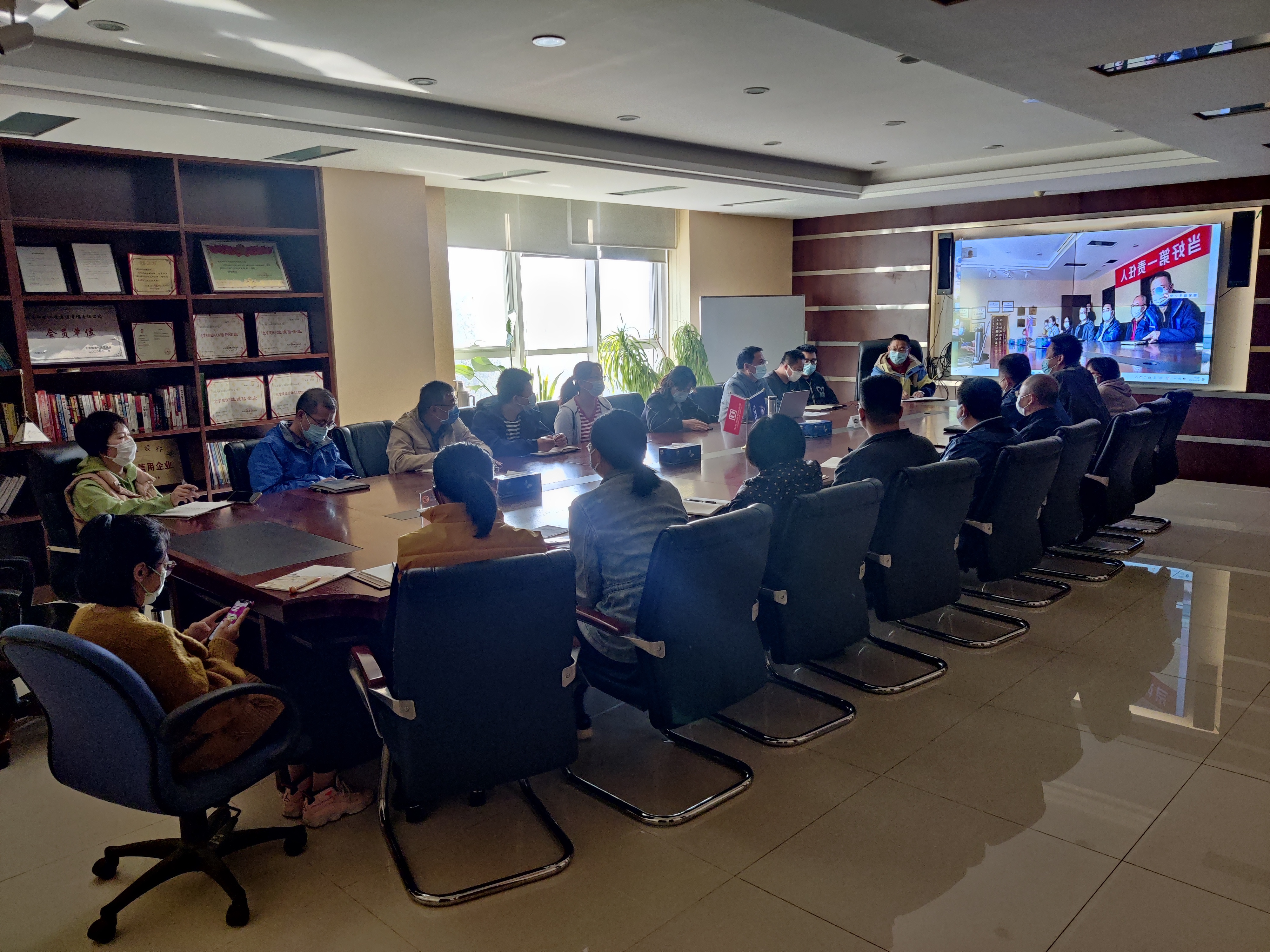 地礦公司順利通過(guò)2022年度 質(zhì)量、環(huán)境和職業(yè)健康安全管理三體系復(fù)評(píng)